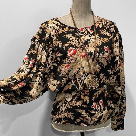 H&m Black Floral Batwing Sleeved Blouse Medium - Picture 1 of 14